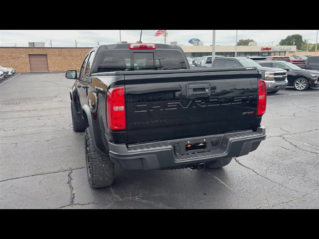 Certified 2022 Chevrolet Colorado ZR2 w/ ZR2 Midnight Special Edition AWD/4WD image 7