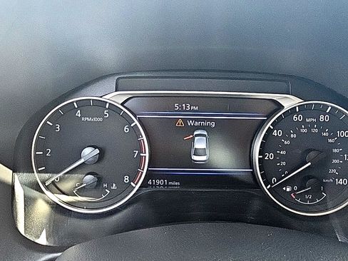 Used 2025 Nissan Altima 2.5 SV FWD image 6