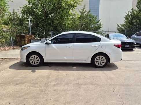 Used 2019 Kia Rio S FWD image 8