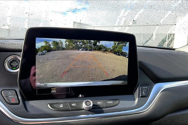 Used 2025 Chevrolet Blazer LT FWD image 21