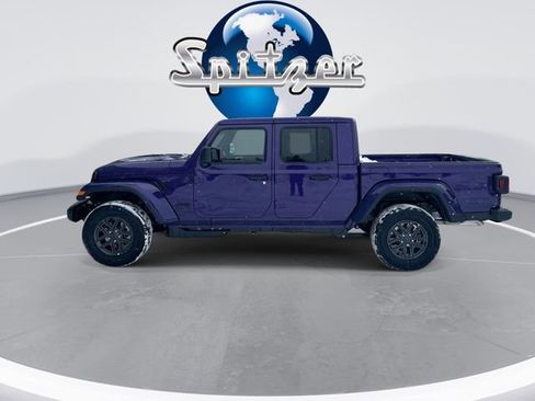 New 2026 Jeep Gladiator Sport AWD/4WD image 7