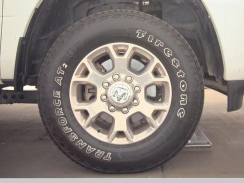 Used 2024 RAM 2500 Laramie AWD/4WD image 17
