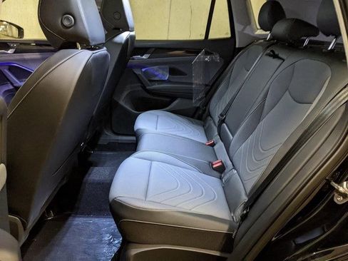New 2026 Volkswagen Tiguan SE image 23