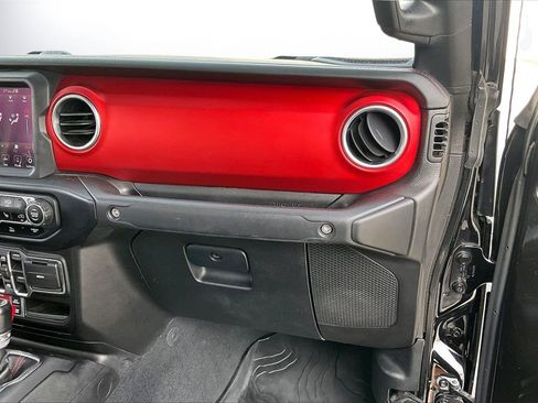 Certified 2020 Jeep Gladiator Rubicon w/ Dual Top Group image 21