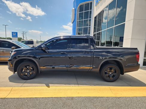 Certified 2023 Honda Ridgeline Black Edition image 8