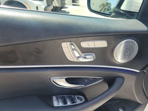 Used 2023 Mercedes-Benz E 350 4MATIC Sedan image 22