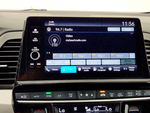 Used 2025 Honda Odyssey Sport-L image 18