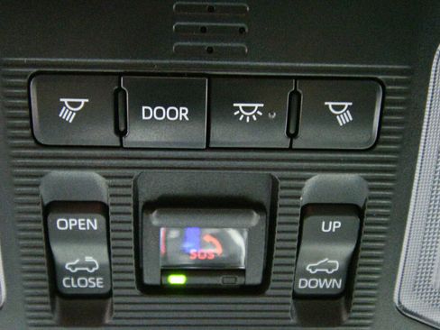 Certified 2021 Toyota RAV4 SE image 18