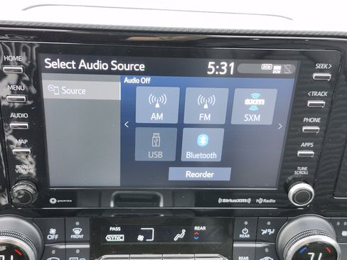 Used 2022 Toyota Highlander XSE image 7