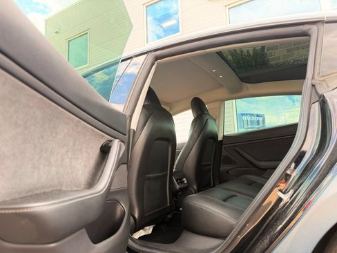 Used 2019 Tesla Model 3 Long Range AWD/4WD image 21