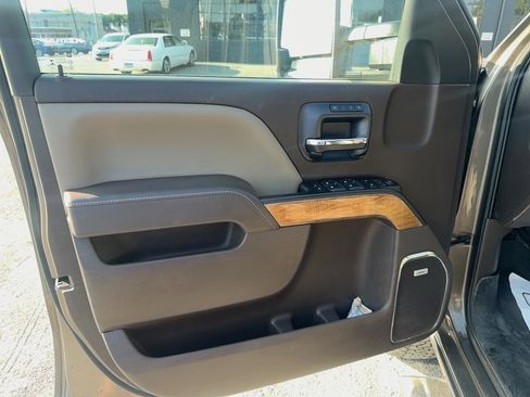 Used 2015 Chevrolet Silverado 2500 LTZ w/ LTZ Plus Package AWD/4WD image 12