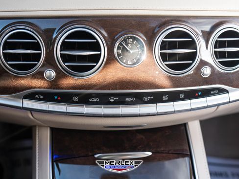 Used 2018 Mercedes-Benz S 560 4MATIC Sedan w/ Premium Package image 34