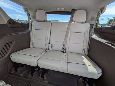 Used 2023 GMC Yukon Denali w/ Denali Reserve Package AWD/4WD image 19