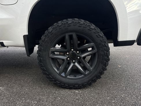 Used 2021 Chevrolet Silverado 1500 LT Trail Boss w/ Convenience Package II image 34