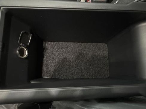 Used 2026 Toyota Camry SE image 21