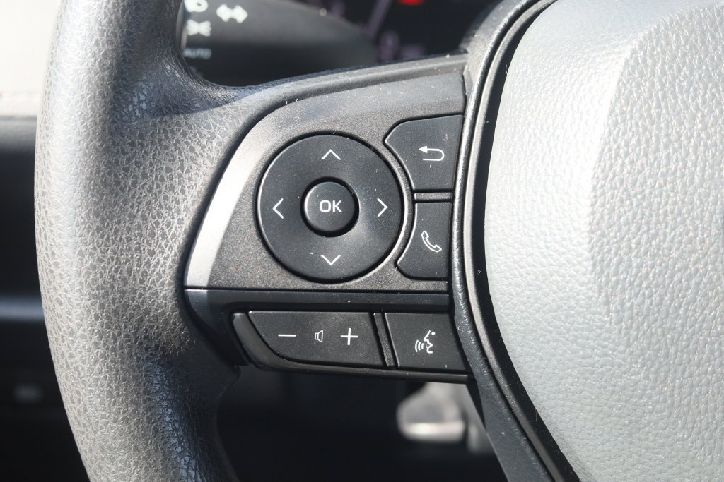 Used 2023 Toyota RAV4 XLE AWD/4WD image 8