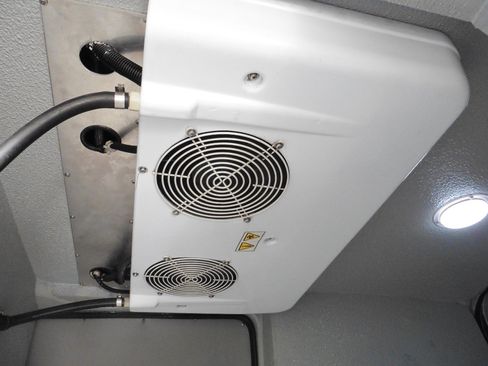 Used 2016 Nissan NV200 SV w/ Technology Package image 4