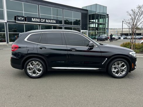 Used 2021 BMW X3 xDrive30i w/ Premium Package image 6