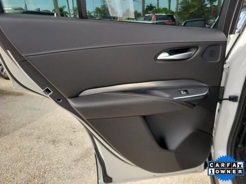 Used 2025 Cadillac XT4 Premium Luxury FWD image 10
