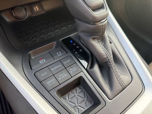 New 2025 Toyota RAV4 XLE image 9