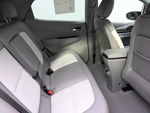 Used 2017 Chevrolet Bolt Premier w/ Infotainment Package image 18