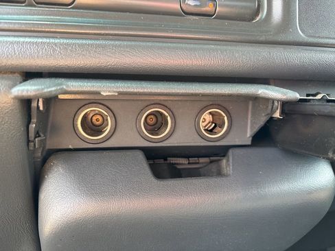 Used 2000 GMC Sierra 1500 SLE image 25