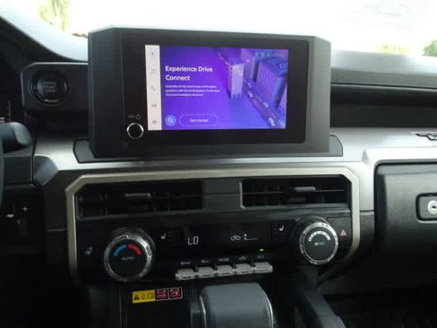 Used 2025 Toyota Tacoma SR5 image 29