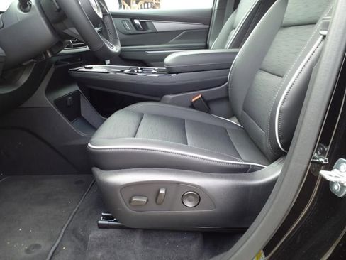 New 2025 Buick Enclave Sport Touring w/ Power Package image 8