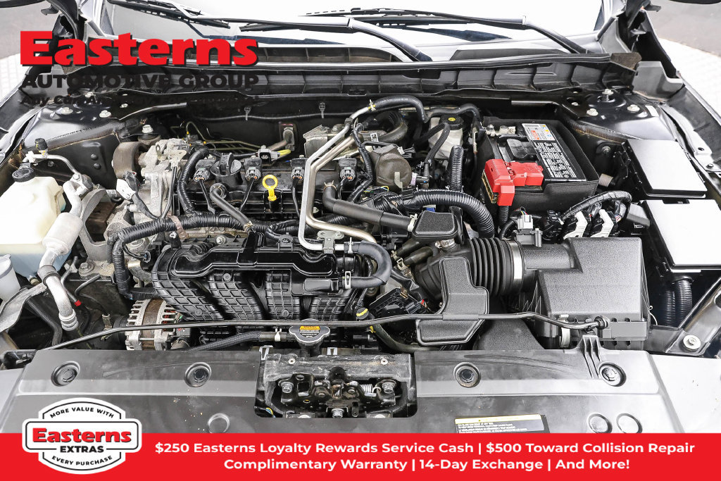 Used 2024 Nissan Altima 2.5 SV FWD image 8
