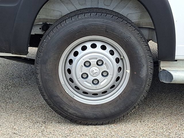 Used 2025 RAM ProMaster 2500 w/ U-Haul Equipment Group FWD image 9