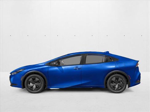 New 2026 Toyota Prius LE FWD image 3