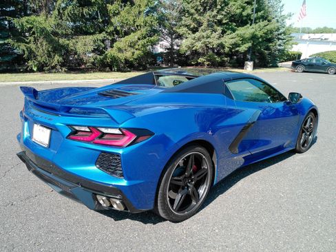 Used 2022 Chevrolet Corvette Stingray Preferred Conv w/ Z51 Performance Package RWD image 6
