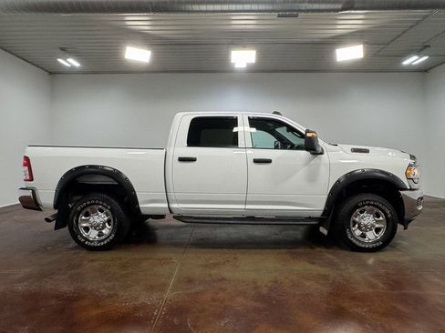Used 2024 RAM 2500 Tradesman w/ Chrome Appearance Group image 23