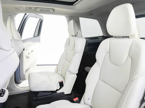 Used 2024 Volvo XC90 B6 Ultimate w/ Protection Package Premier AWD/4WD image 23
