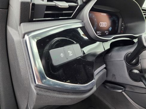 Used 2024 Audi Q3 2.0T Premium image 41