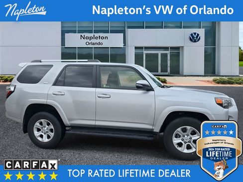 Used 2024 Toyota 4Runner SR5 Premium image 3