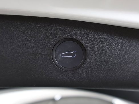 Used 2021 Tesla Model 3 Long Range image 22