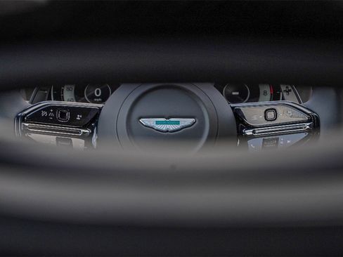 New 2025 Aston Martin DBX 707 image 44