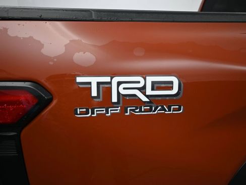 Certified 2025 Toyota Tacoma TRD Off-Road image 5