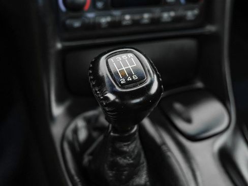 Used 2002 Chevrolet Corvette Z06 w/ Memory Pkg image 18