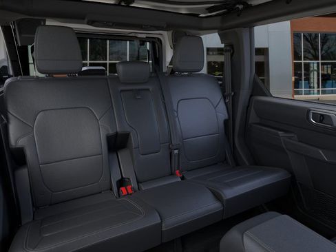 New 2025 Ford Bronco Badlands image 11