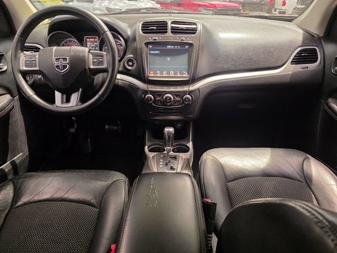 Used 2019 Dodge Journey Crossroad FWD image 11
