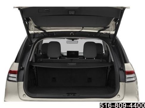 Used 2022 Lincoln Aviator AWD w/ Premium Package image 12