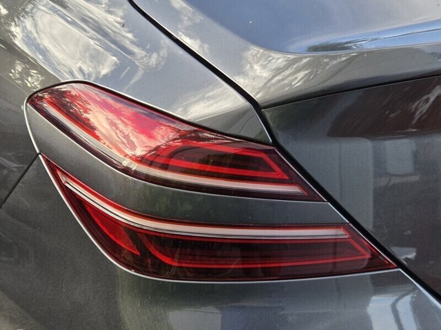 Used 2022 Genesis G70 3.3T RWD image 8