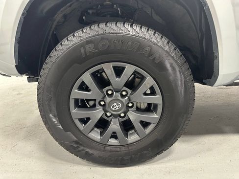 Used 2023 Toyota Tacoma SR5 w/ Technology Package AWD/4WD image 61
