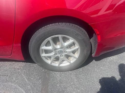 Used 2025 Chrysler Pacifica Select FWD image 13