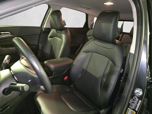 Used 2024 Kia Sportage EX FWD image 14