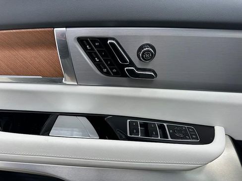 New 2026 Cadillac Vistiq Luxury image 12