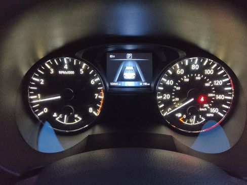 Used 2018 Nissan Altima 2.5 SR w/ SR Midnight Edition FWD image 23