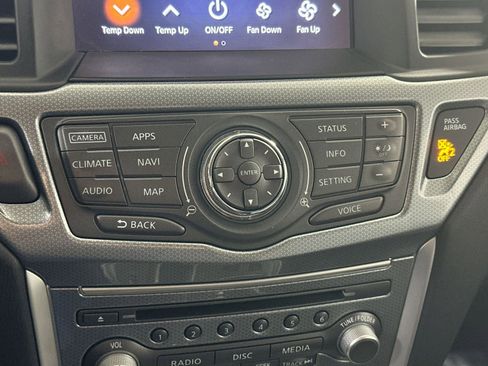 Used 2017 Nissan Pathfinder SL w/ SL Tech Package image 27